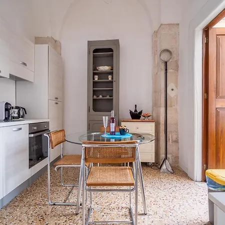 Apartment Via Boemondo Otto